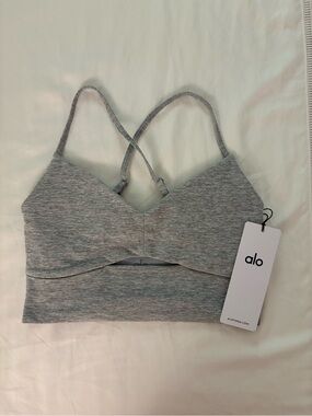 ALO Yoga ALOSOFT
HIGHLIGHT BRA
Color light heather grey size small BNWT